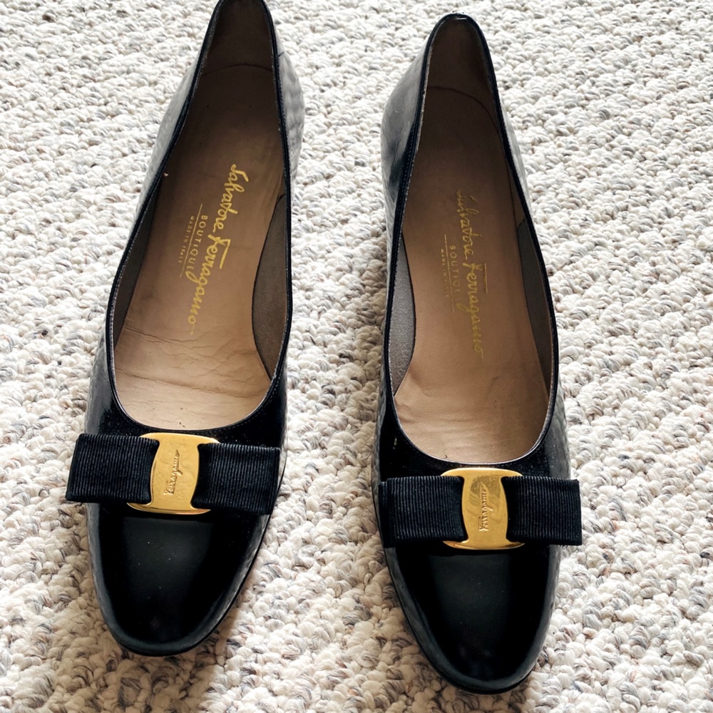 COPY - Salvatore Ferragamo black low heel shoes